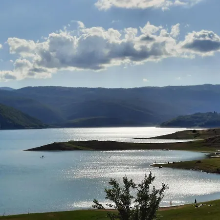 Vikendica Dijana Ramsko Jezero Дом отдыха