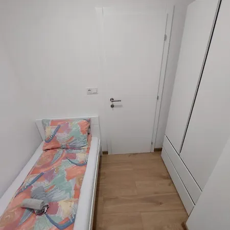 Vikendica Dijana Ramsko Jezero *